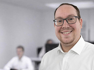 Simon Schöttke – Konstruktion, AV